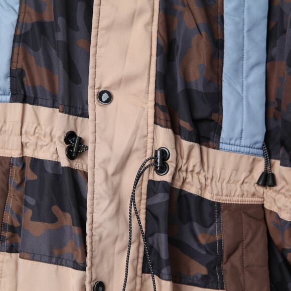 Munthe Navigate Coat in Camouflage - Picture 9 of 9